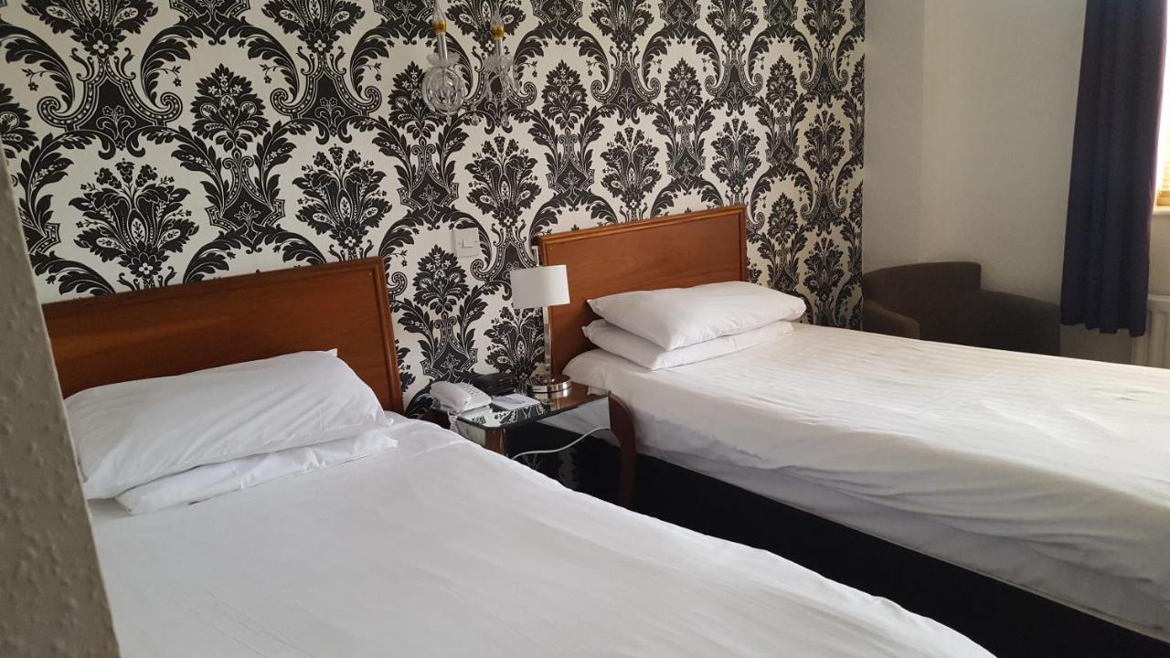 Barons Court Hotel วอลซอลล์ ภายนอก รูปภาพ